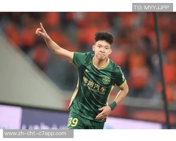 后腰竞争激烈廖锦涛展现大局观国足中轴线逐渐清晰久帅掌握王钰栋战术要领