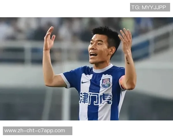 当红国脚为金钱加盟成都却遭遇无球可踢困境老东家放水成主因